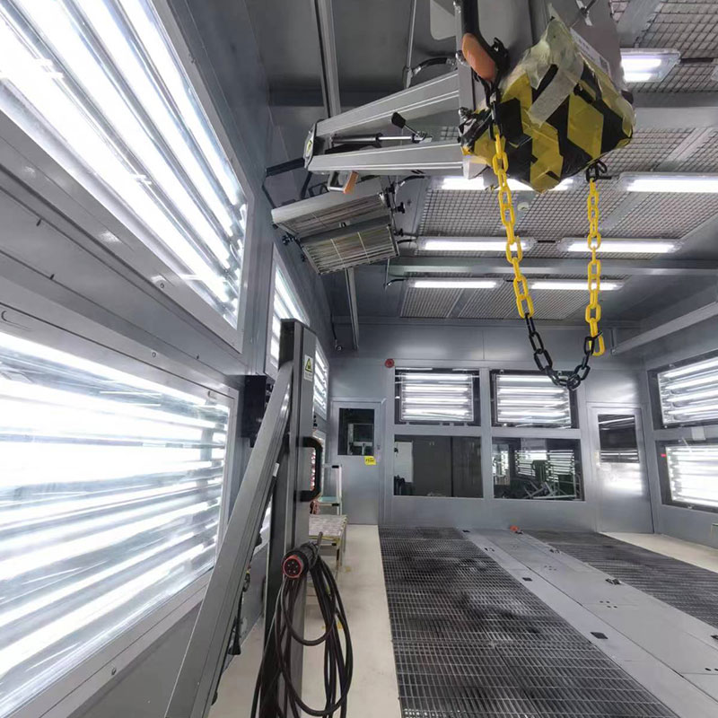 Cabina automată de pulverizare robotizată