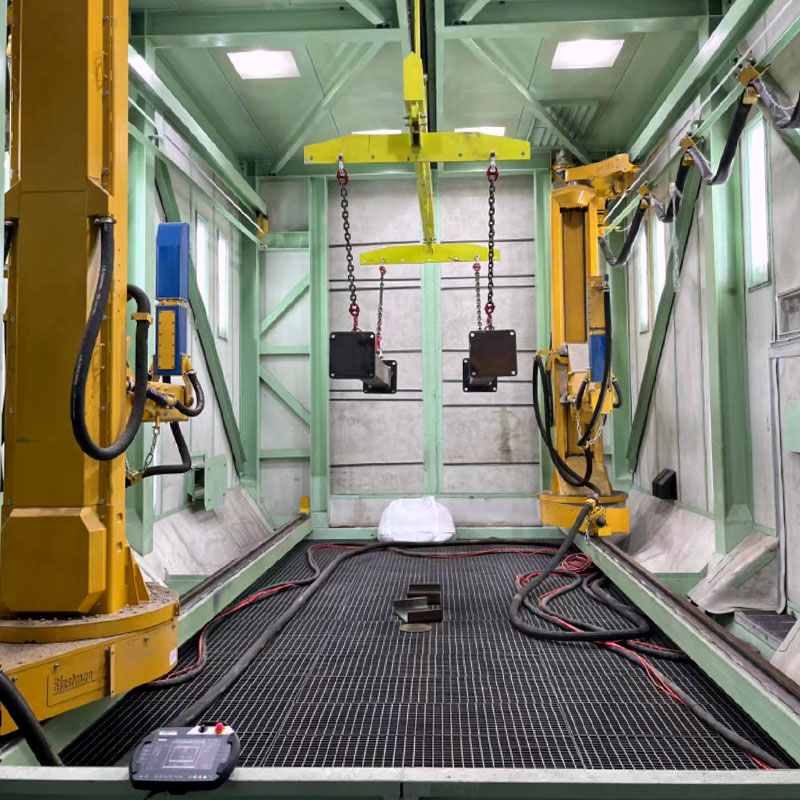 Cabina automată de pulverizare robotizată