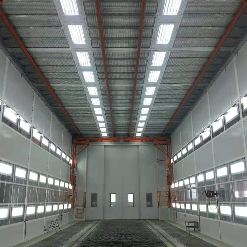 Cabina de pulverizare pentru vehicule grele